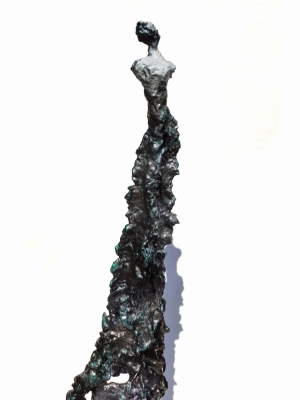 Duża rzeźba do salonu nowoczesna