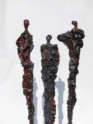 Duża rzeźba do salonu nowoczesna