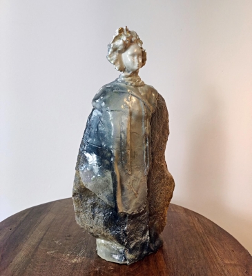 rzezba-artystyczna-Wizjoner-aukcja-mloda-sztuka