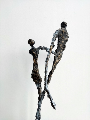 rzezba-braz-para-w-tancu-stal-glina