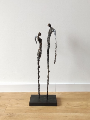 rzezba-braz-para-w-tancu-stal-glina