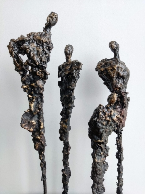 Nowoczesna-rzexba-braz-RELACJE-stal-glina-industrialna-loftowa