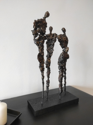 Nowoczesna-rzexba-braz-RELACJE-stal-glina-industrialna-loftowa