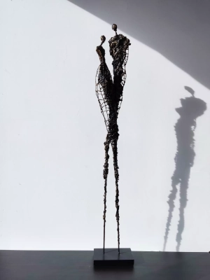 duza-rzezba-117cm-nowoczesne-rzezby-do-domu