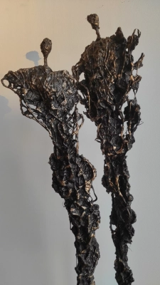 rzezby-duze-sploty-nowoczesne-rzezby-artystyczne-do-domu