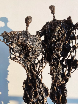 rzezby-duze-sploty-nowoczesne-rzezby-artystyczne-do-domu