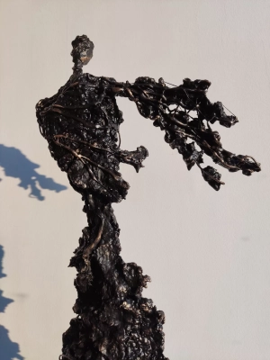 rzezba-ulotnosc-sylwetka-kobiety-duze-rzezby-na-sprzedaz-sklep