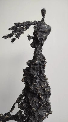 rzezba-ulotnosc-sylwetka-kobiety-duze-rzezby-na-sprzedaz-sklep