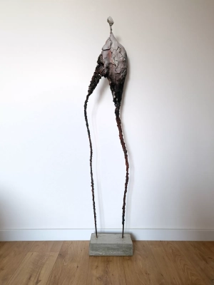 rzezba-Widzacy-duza-rzezba-wspolczesna-150-cm-z-metalu-gliny