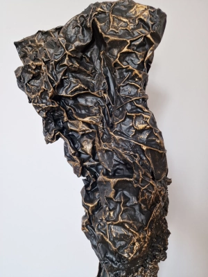 duza-rzezba-150-cm-do-domu-salonu-rzezba-Ulotnosc-sylwetka-kobiety