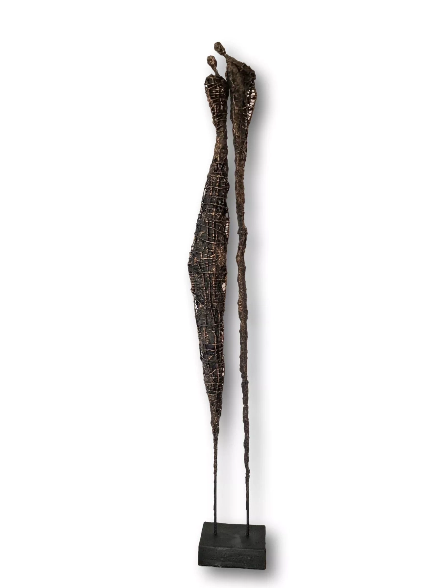 duza-rzezba-Sploty-nr-33-figura-z-metalu-gliny-nowoczesna
