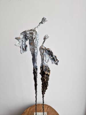 rzezba-sploty-no-42-nowoczesna-rzezba-abstrakcyjna-do-salonu