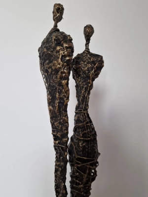 Nowoczesne-Rzezby-Biomorficzne-Sztuka-Wspolczesna-w-Twoim-Domu