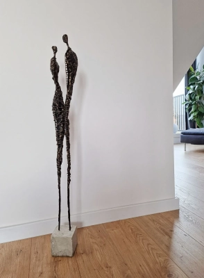 Nowoczesne-Rzezby-Biomorficzne-Sztuka-Wspolczesna-w-Twoim-Domu