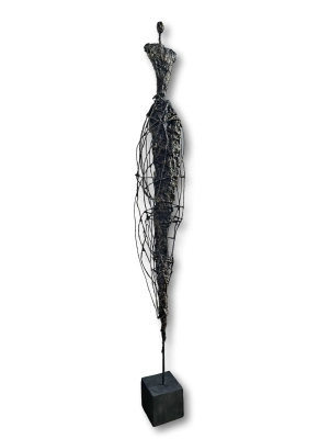 nowoczesna-wysoka-rzezba-dorado-postac-kobiety-sprzedaz