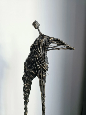 rzezba-gabinetowa-Ikarus-nowoczesna-rzezba-na-sprzedaz