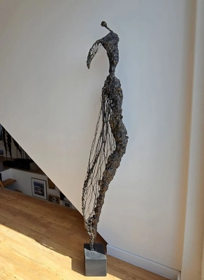 rzezba-nowoczesna-duza-rzezba-do-domu-salonu-artystyczna