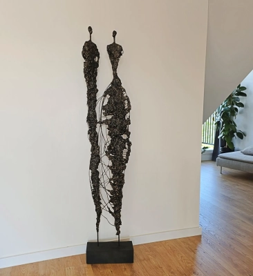 rzezba-nowoczesna-wysoka-rzezba-do-domu-salonu-artystyczna