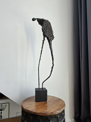 rzezba-gabinetowa-pancernik-mloda-sztuka-rzezby-sprzedaz