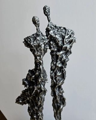 Rzezby-na-preznt-slubny-oryginalna-rzezba-z-pracowni-sprzedaz