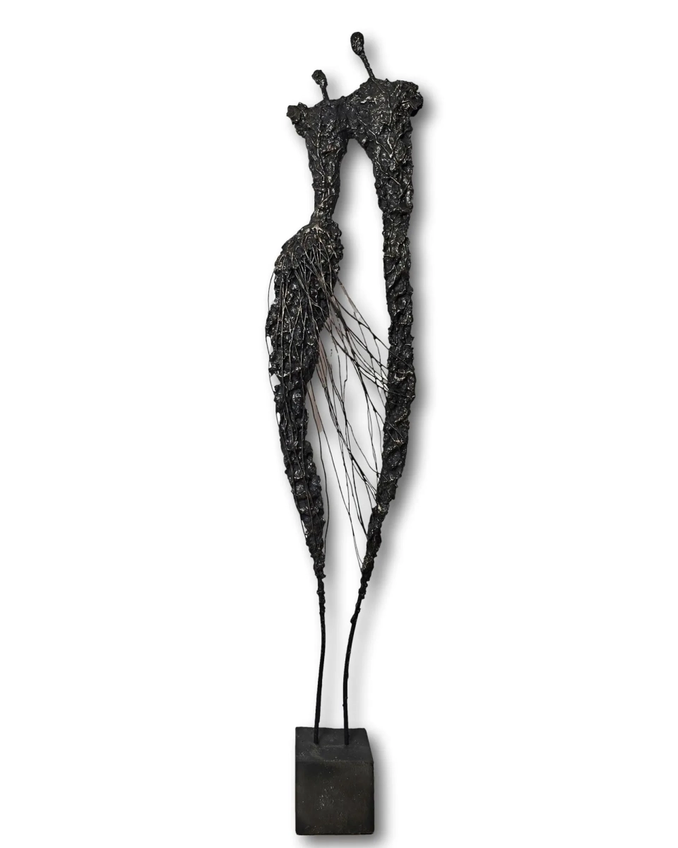 Nowoczesne-rzezby-do-domu-duza-rzezba-postacie-galeria