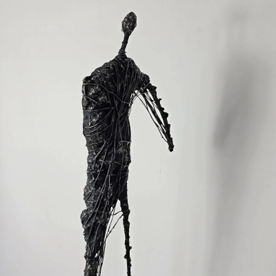 rzezba-nowoczesna-duza-rzezba-do-domu-salonu-postac-IKAR