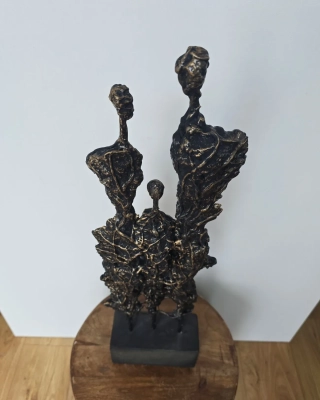 rzezba-wspolczesna-postacie-surrealizm-rzezby-sprzedaz