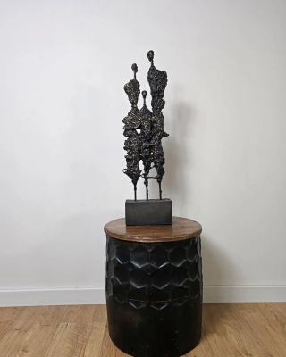 rzezba-wspolczesna-postacie-surrealizm-rzezby-sprzedaz