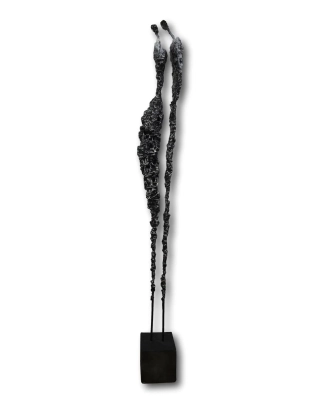 wysoka-rzezba-nowoczesna-stal-glina-postacie-unikatowa