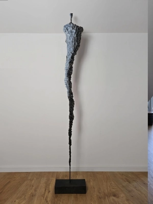 rzezba-wysoka-210-cm-nowoczesna-rzezba-postac-do-domu