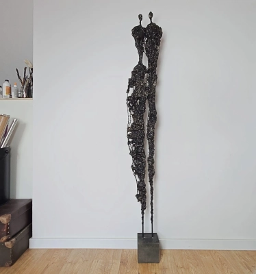 rzezba-nowoczesna-duza-wysoka-gabinet-patio-salon