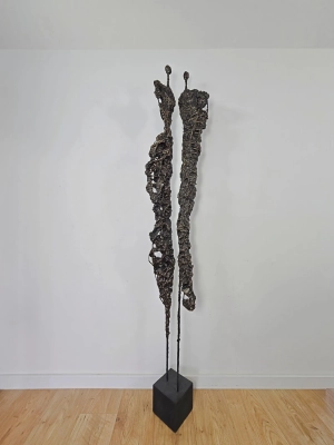 wysoka-rzezba-sploty-180-cm-braz-czarna-patyna-do-domu