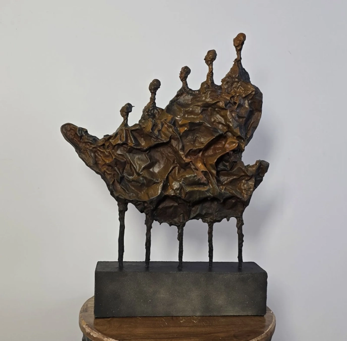 Relationships rzeźba gabinetowa z metalu kolor rdzy