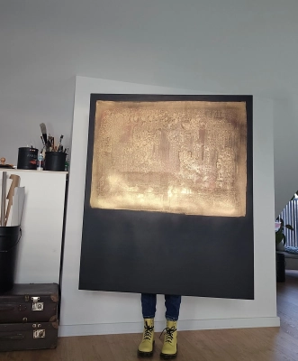 duzay-obraz-do-nowoczesnego-salonu-abstrakcja-czarny-zloto-obrazy-0d-artystki-bezposrednio