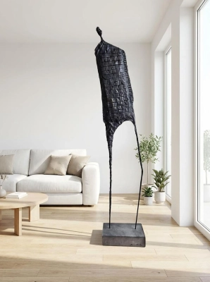 Efektowna-duza-rzezba-guwardian-w-nowoczesnym-domu