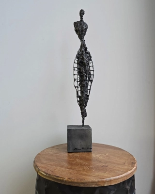 rzezby-z-pracowni-siwek-malae-rzezby-gabinetowe-nowoczesne