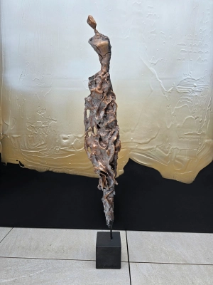 ulotność-rzezba-figurka-kobiety=nowoczesne-rzezby-pracownia-siwek