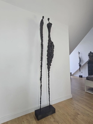 wysoka-rzezba-nowoczesna-balance-190-cm-pracownia-siwek