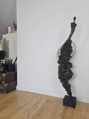 rzezba-do-salonu-postac-kobiety-115-cm-pracownia-siwek