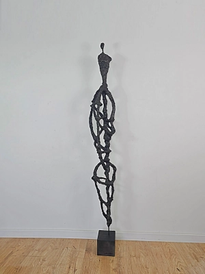 abstrakcyjna-kobieta-rzezba-przestrzenna Andromeda-180 cm-duza-k-siwek