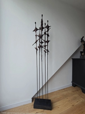 wysoka-rzezba-przestrzenna-interlokutors-190-cm