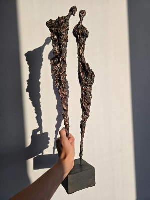 Sploty no.269 — rzeźba 64 cm Krystyna Siwek w kolorystyce miedzi i szczotkowanego brązu
