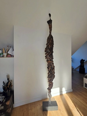Wysoka Rzeźba 220 cm | Obecność no.2 | miedziany brąz