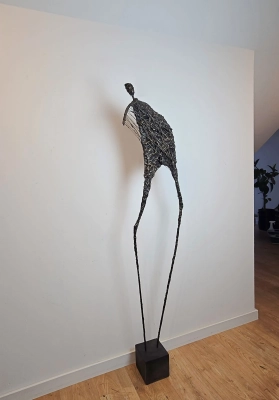 Rzeźba IKARUS 160 cm stal i glina Pracownia Siwek zdjęcie w pracowni